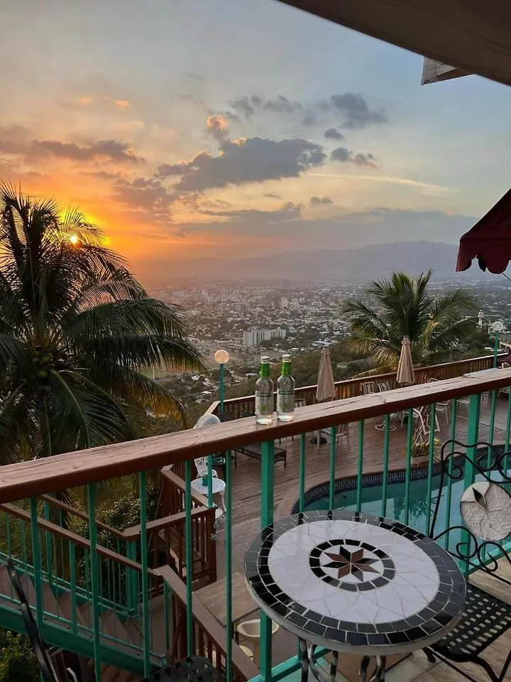 Homestay szállás Top Klass Villas Kingston Jamaica